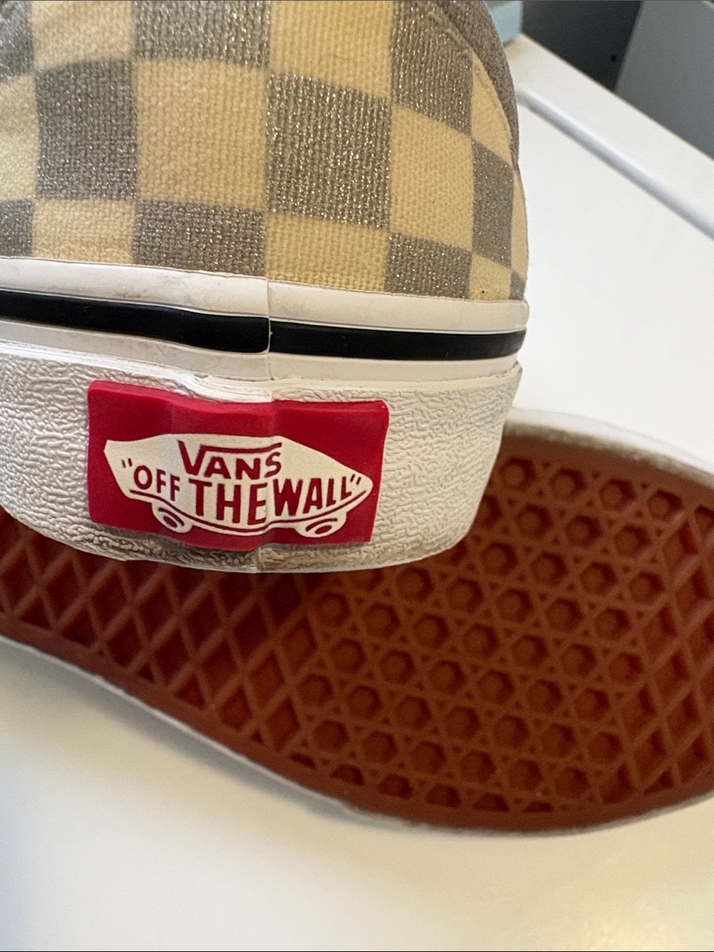 Vans - Picture 3 of 4